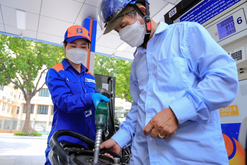 Quyết liệt triển khai phát hành hoá đơn điện tử trong bán lẻ xăng dầu