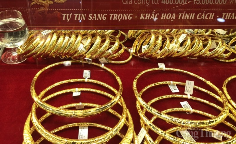 Điểm tin kinh tế - thị trường ngày 8/2/2024: Giá vàng tiếp tục tăng; giá xăng có thể giảm mạnh