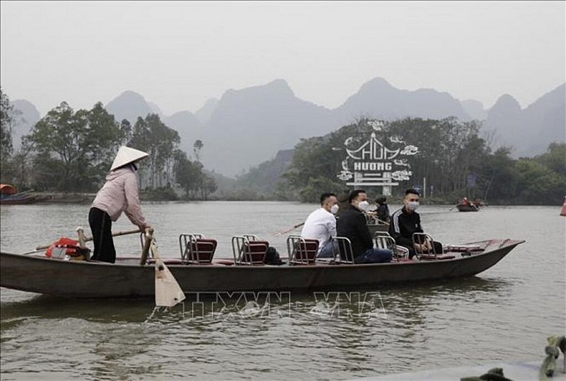 Lễ hội chùa Hương 2024: Bán vé điện tử, sử dụng xe điện phục vụ du khách