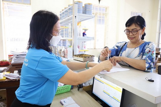 bhxh viet nam khong de nguoi benh bao hiem y te tu mua thuoc dip tet nguyen dan