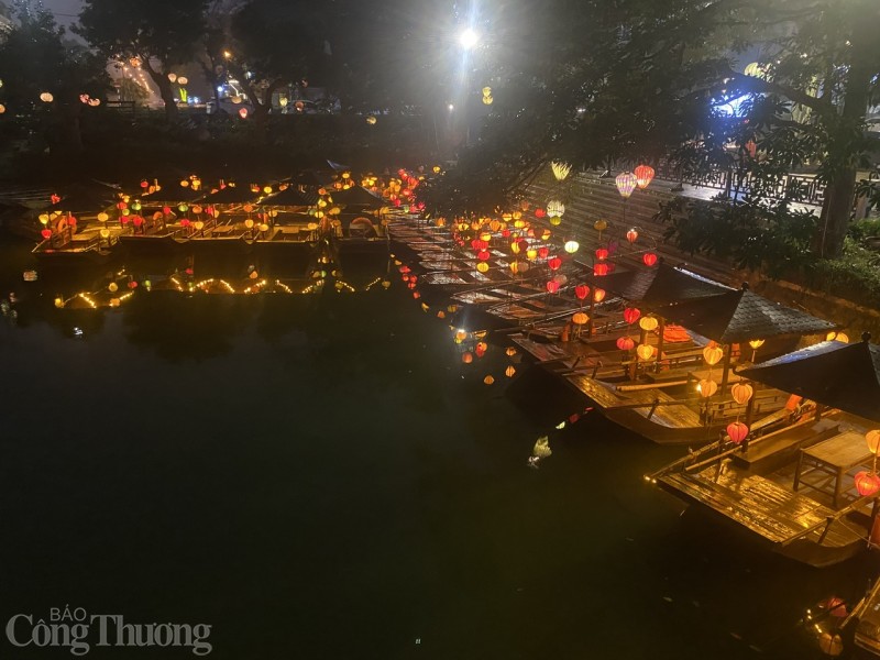 Phố cổ Hoa Lư lung linh chào Xuân Phố cổ Hoa Lư lung linh chào Xuân