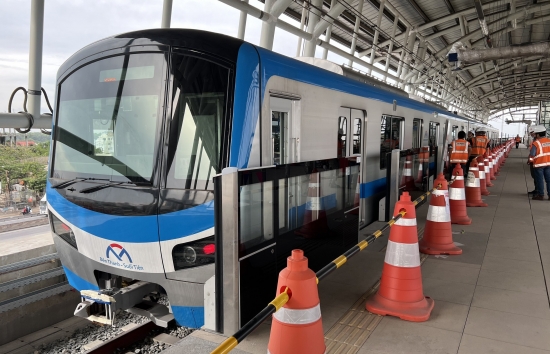 17 đoàn tàu tuyến metro Bến Thành - Suối Tiên chạy thử nghiệm xuyên Tết Nguyên đán