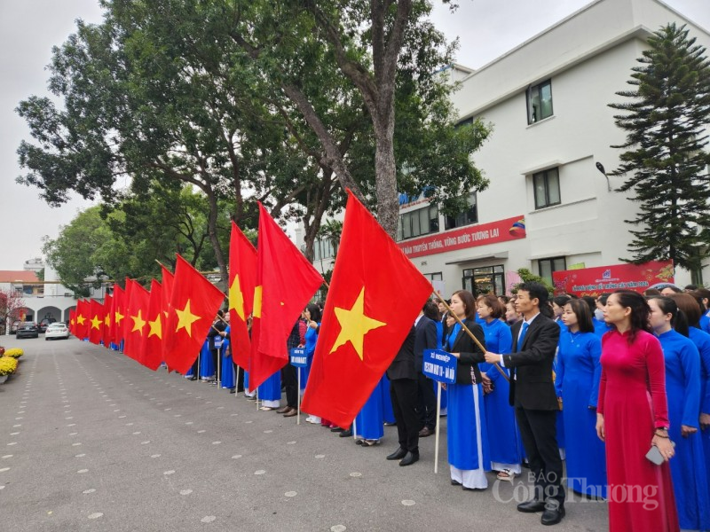 May 10 ra quân sản xuất đầu Xuân với quyết tâm “Chọn việc khó” để làm