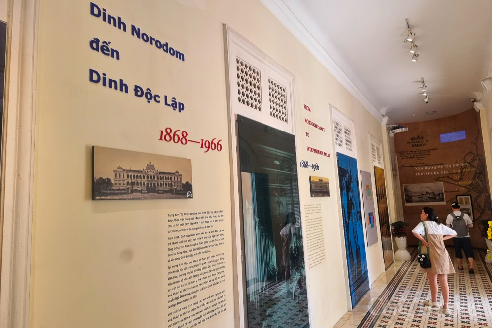 Du khách thập phương thích thú tham quan Dinh Độc Lập dịp Tết Du khách thập phương hào hứng tham quan Dinh Độc Lập dịp đầu năm