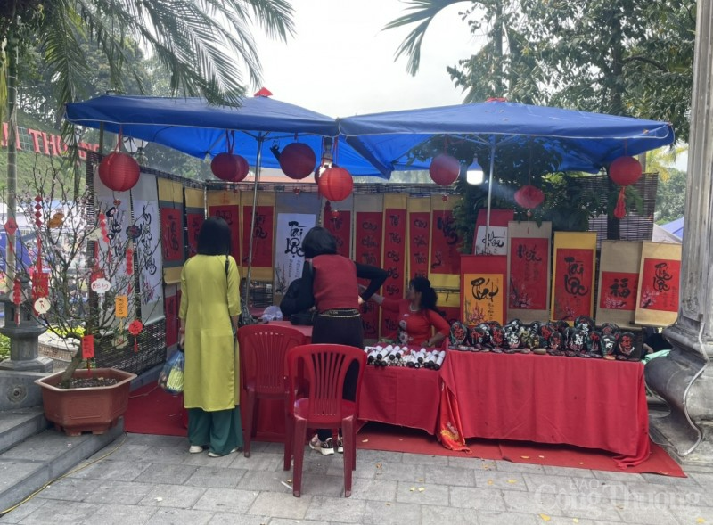 Vì sao du khách đổ về Đền Thượng Lào Cai những ngày đầu năm mới? Vì sao du khách đổ về Đền Thượng Lào Cai những ngày đầu năm mới?