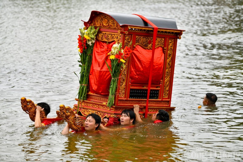 Thái Bình: Về lễ hội chùa Phượng Vũ xem kiệu 