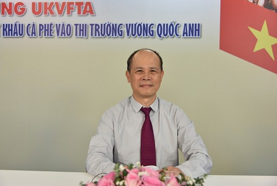 nguyen tham tan thuong mai nguyen canh cuong hien ke xay dung thuong hieu hang viet tai thi truong anh