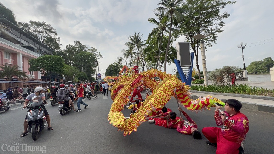 Bình Dương: Liên hoan nghệ thuật biểu diễn múa lân - sư - rồng mừng Đảng, mừng Xuân Giáp Thìn 2024