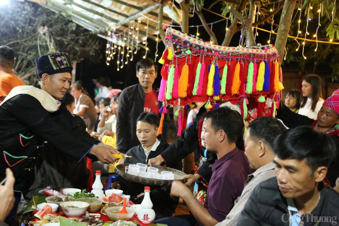 Điện Biên: Độc đáo nghi lễ cưới của người Dao đỏ Huổi Sâu Điện Biên: Độc đáo nghi lễ cưới của người Dao đỏ Huổi Sâu