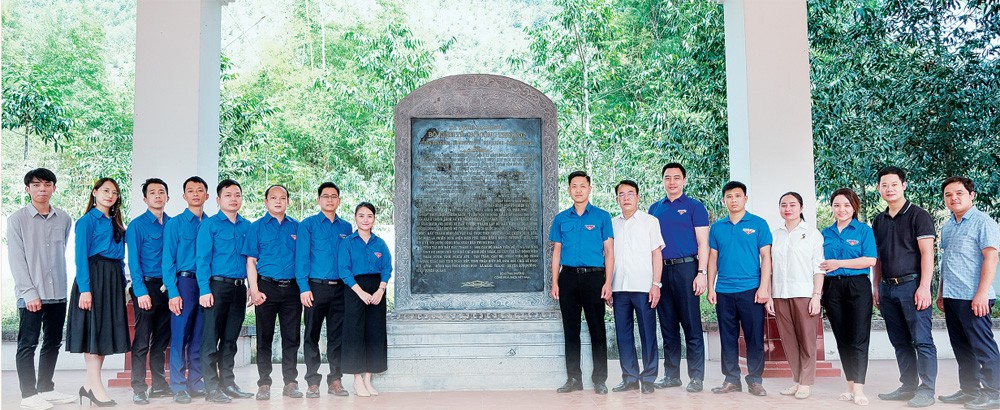 70 năm trước tại ATK Việt Bắc: Bộ Công Thương mừng xuân, đón Tết Giáp Ngọ 1954