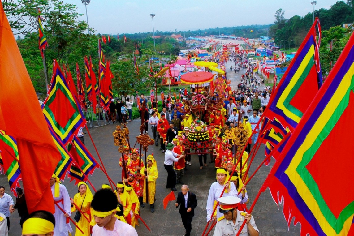 Phú Thọ: Yêu cầu lãnh đạo cơ quan, địa phương không được đi lễ đền, chùa trong giờ hành chính