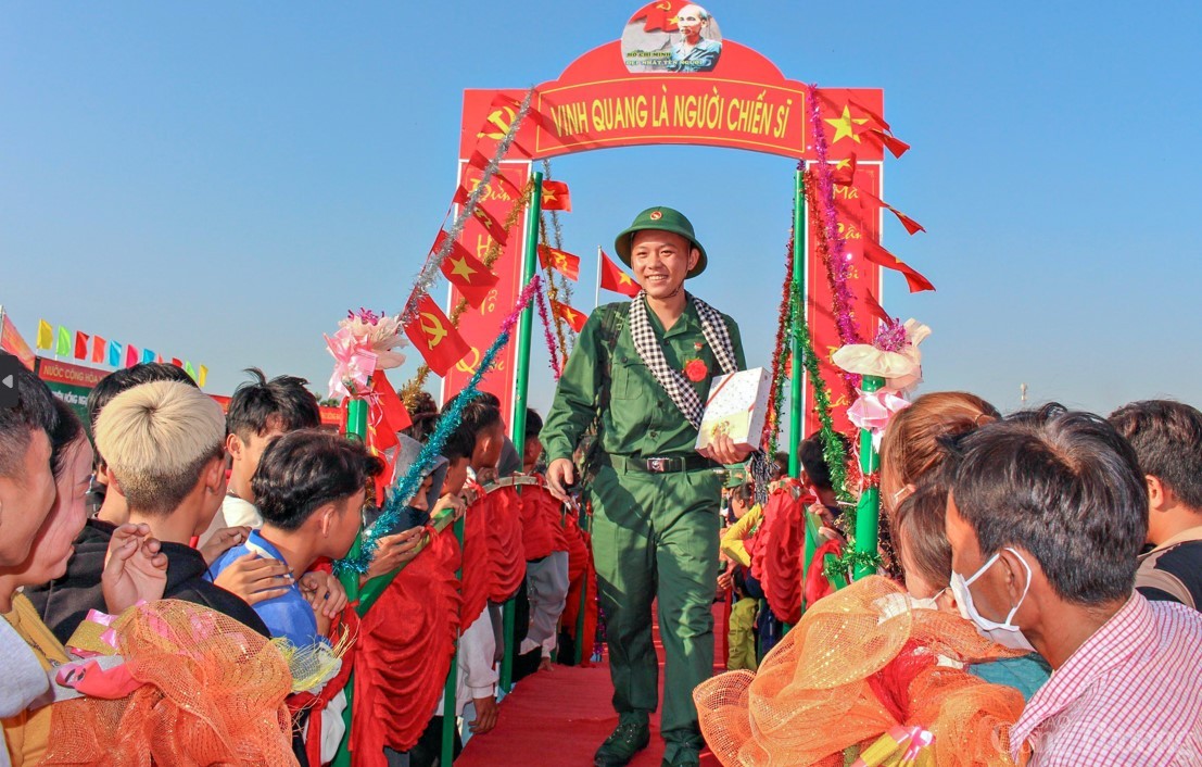 Thanh niên Đồng bằng sông Cửu Long hăng hái lên đường bảo vệ Tổ quốc