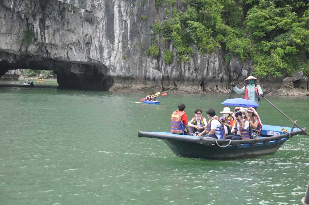 Quảng Ninh triển khai đồng bộ nhiều giải pháp để phát triển bền vững Vịnh Hạ Long