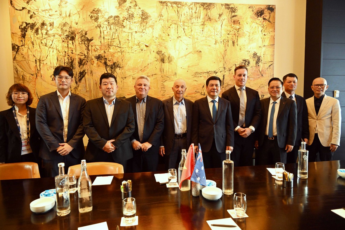 Bộ Công Thương cam kết tạo điều kiện thuận lợi nhất cho nhà đầu tư Australia đến Việt Nam Chùm ảnh: Hoạt động của Bộ trưởng Nguyễn Hồng Diên trong chuyến công tác tại Australia