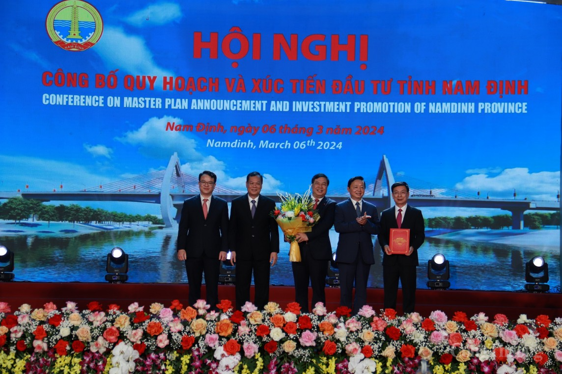 Phó Thủ tướng Trần Hồng Hà: Nam Định cần tìm ra lối đi riêng để trở thành điểm đến đầu tư