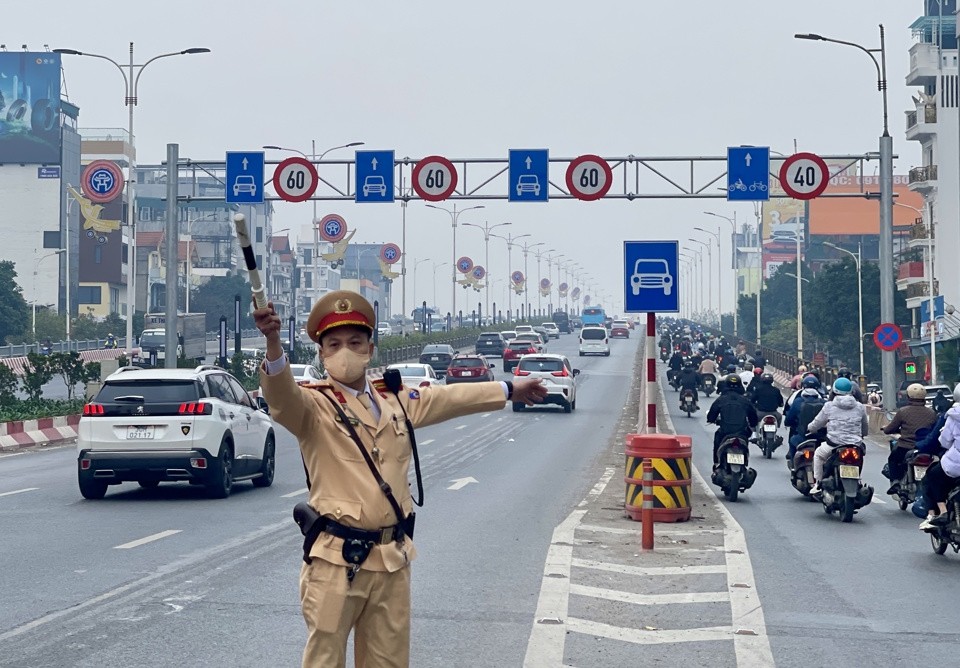 Hà Nội: Từ 15/3, tăng cường xử lý vi phạm giao thông trên 4 cây cầu vào nội đô