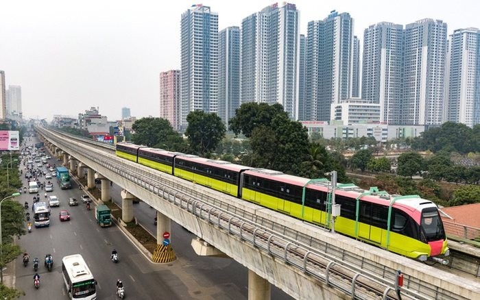 Cận cảnh đoàn tàu metro Nhổn - Ga Hà Nội chạy thử nghiệm