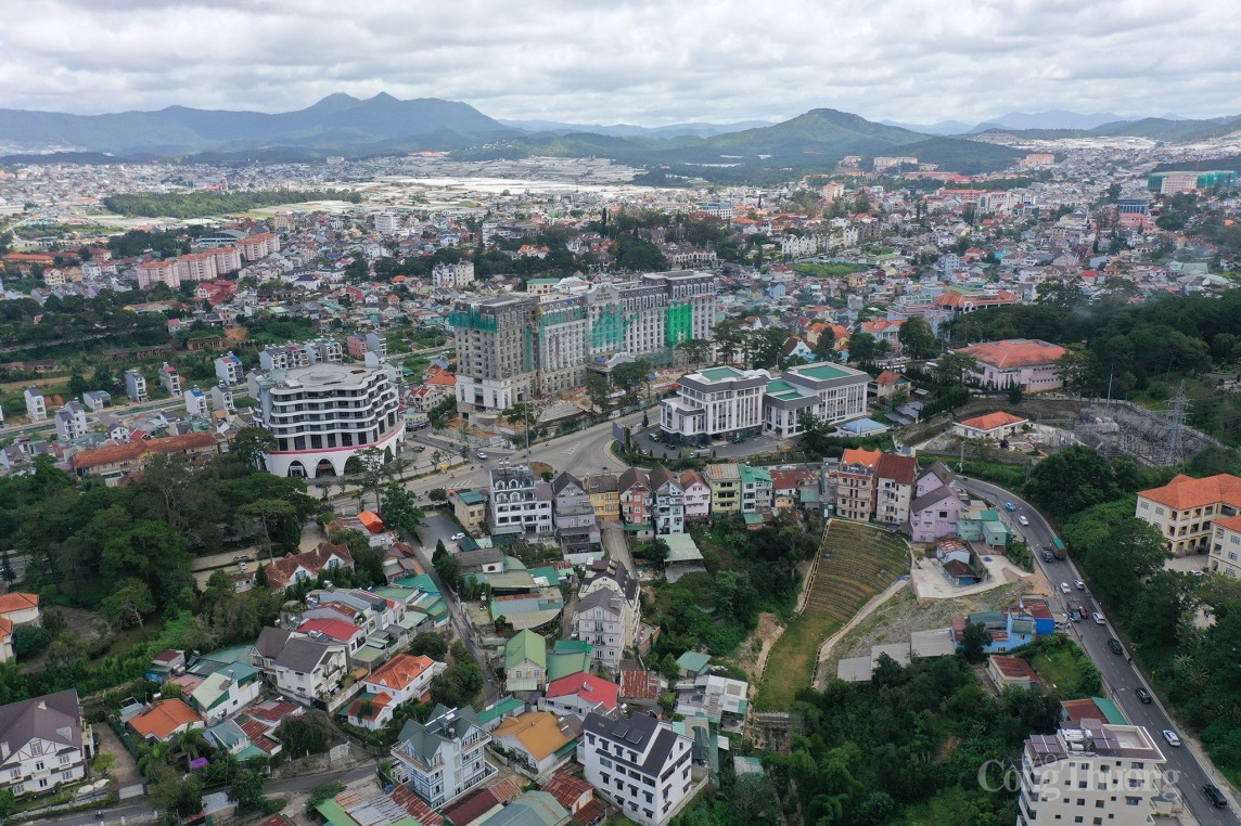 Lâm Đồng: Tạm dừng bổ nhiệm, luân chuyển hàng loạt cán bộ tại nhiều địa phương