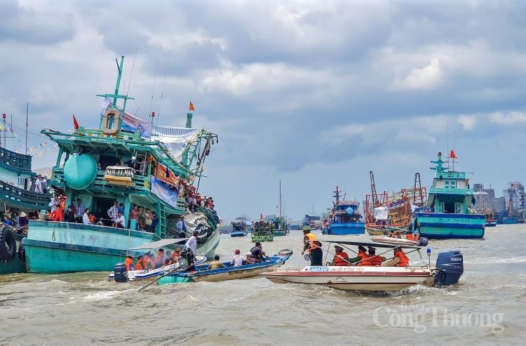 Cà Mau: Tưng bừng Lễ hội Nghinh Ông Sông Đốc