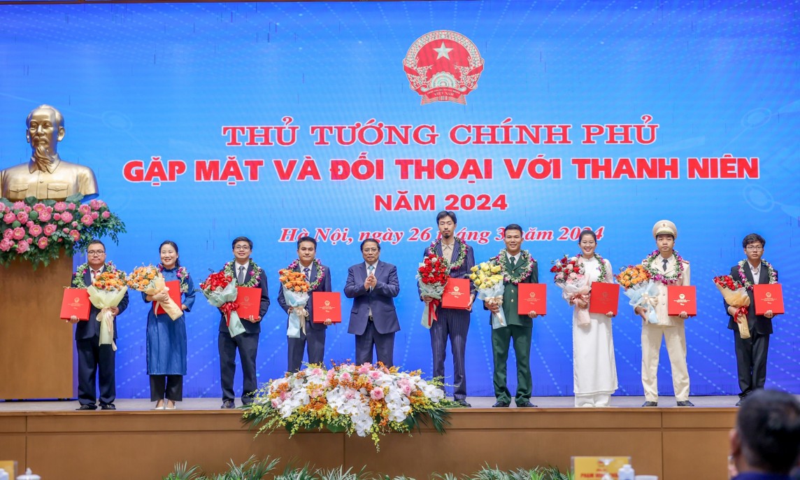 Thủ tướng đề nghị thanh niên thực hiện "5 xung kích", "6 khát vọng" trong chuyển đổi số