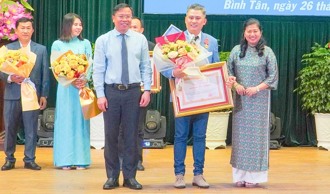 TP. Hồ Chí Minh: UBND quận Bình Tân tổ chức Hội nghị Tổng kết phong trào thi đua yêu nước năm 2023