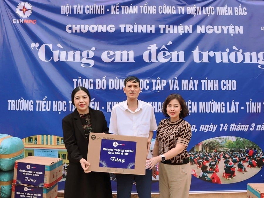 Trao niềm tin – Gửi yêu thương đến các điểm trường khó khăn vùng cao Thanh Hóa