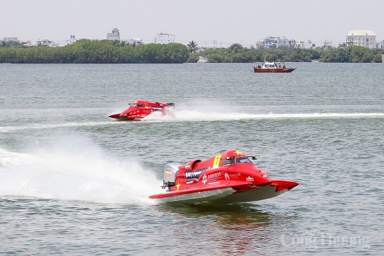 hua hen kich tinh hap dan tai giai dua vo dich the gioi thuyen may uim f1h2o