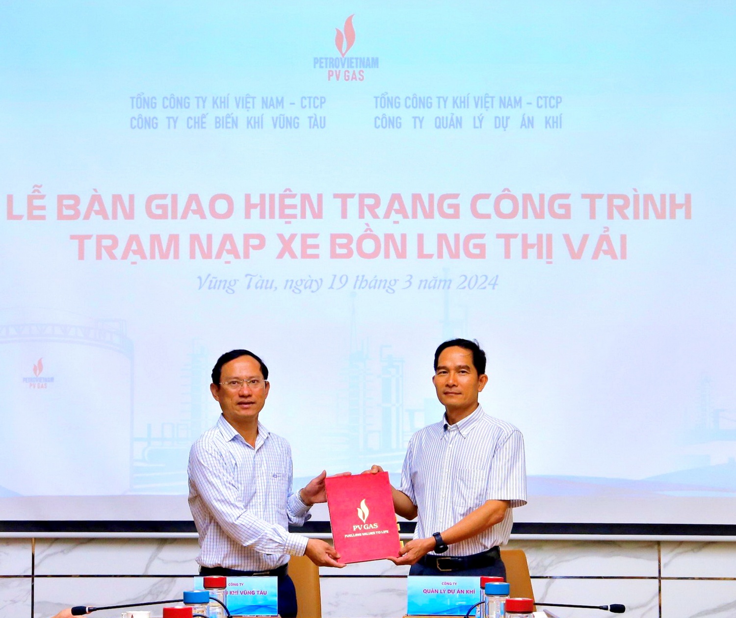 H1. Bàn giao hiện trạng công trình Trạm nạp xe bồn LNG Thị Vải