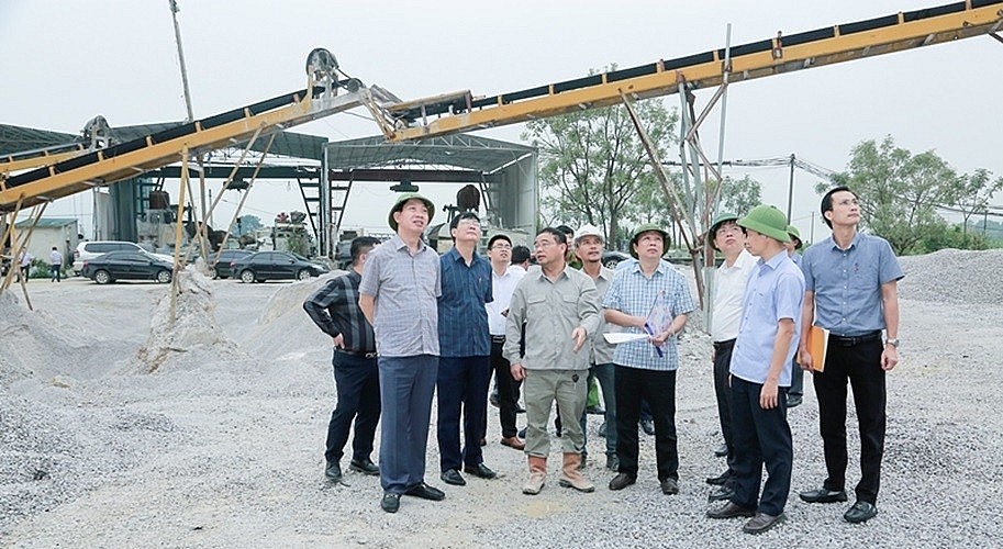 Thanh Hóa: Tạm dừng khai thác mỏ đá vôi làm ảnh hưởng đến đời sống người dân