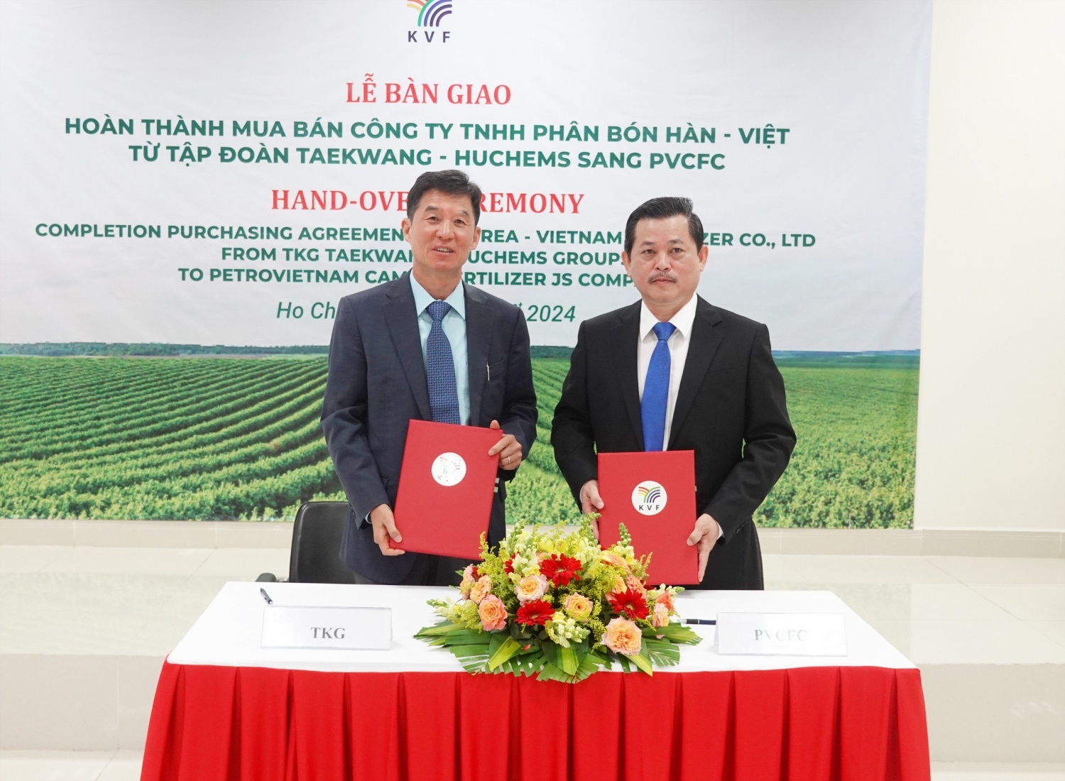 Tập đoàn Taekwang-Huchems bàn giao phân bón Hàn – Việt sang Phân bón Cà Mau
