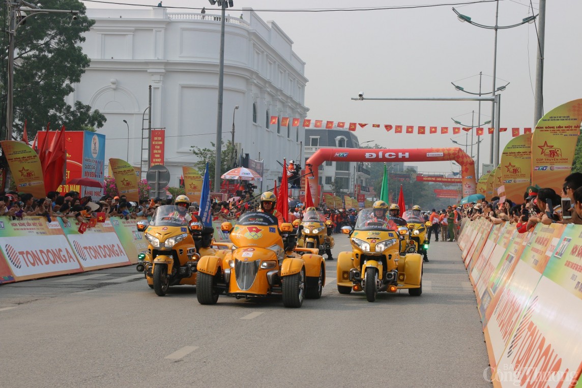 Điện Biên: Khai mạc Cuộc đua xe đạp toàn quốc tranh Cúp Truyền hình TP. Hồ Chí Minh lần thứ 36