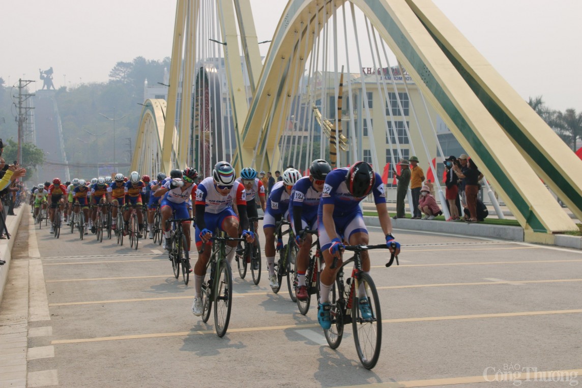 Điện Biên: Khai mạc Cuộc đua xe đạp toàn quốc tranh Cúp Truyền hình TP. Hồ Chí Minh lần thứ 36