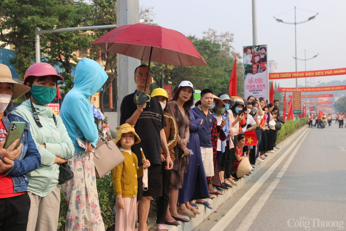 Điện Biên: Khai mạc Cuộc đua xe đạp toàn quốc tranh Cúp Truyền hình TP. Hồ Chí Minh lần thứ 36