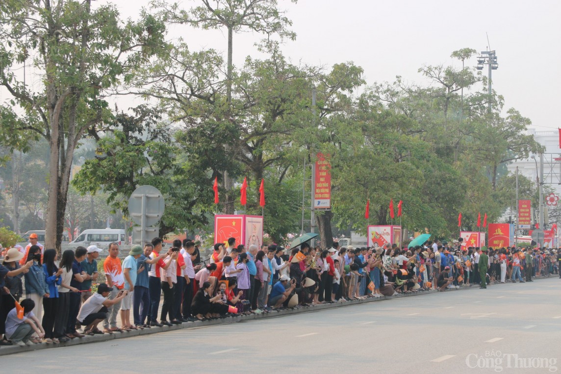 Điện Biên: Khai mạc Cuộc đua xe đạp toàn quốc tranh Cúp Truyền hình TP. Hồ Chí Minh lần thứ 36