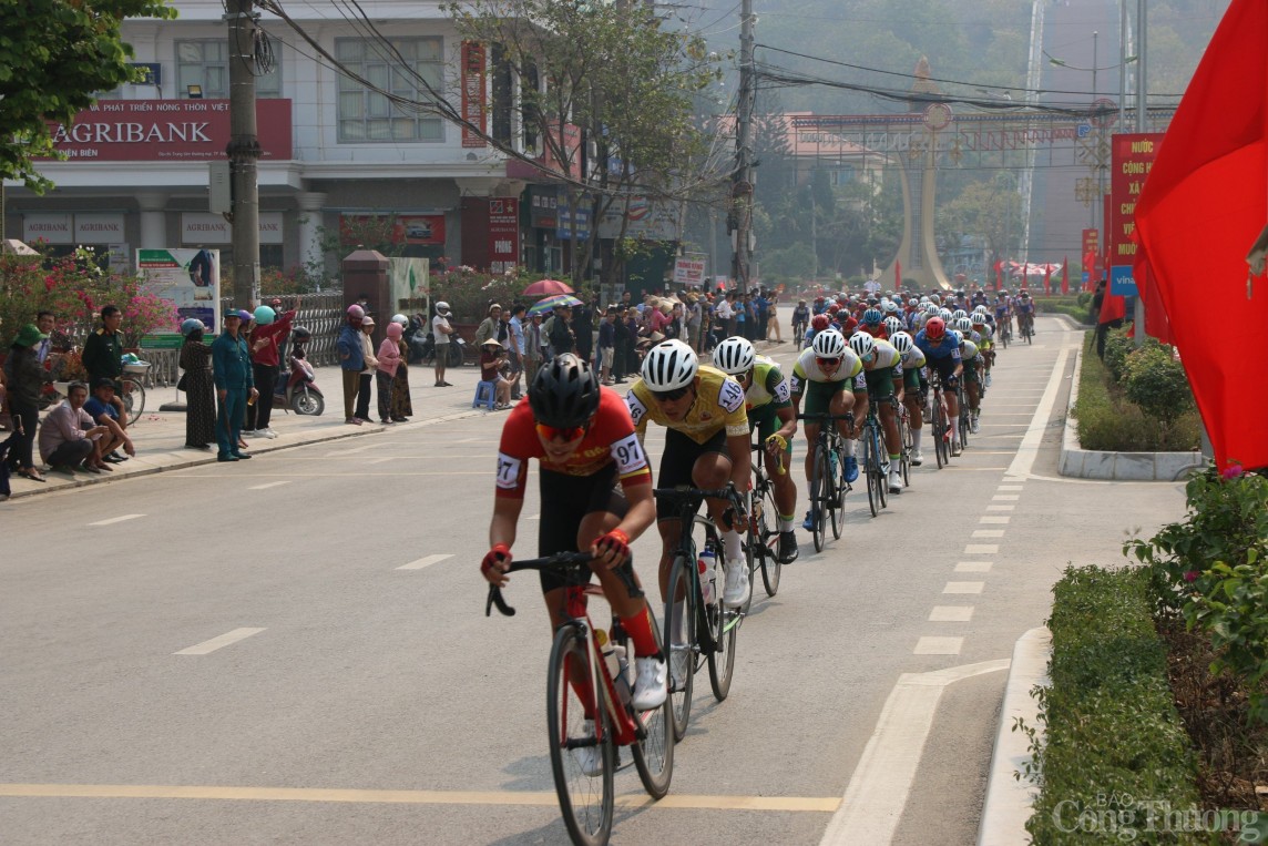 Điện Biên: Khai mạc Cuộc đua xe đạp toàn quốc tranh Cúp Truyền hình TP. Hồ Chí Minh lần thứ 36