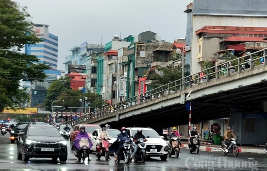 Dự báo thời tiết Hà Nội hôm nay 5/4/2024: Hà Nội có khả năng xảy ra mưa đá, dông lốc