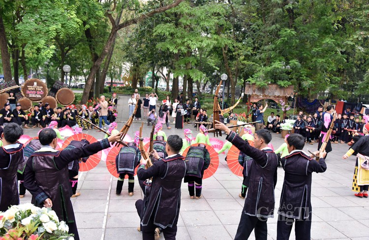 Trải nghiệm “Ngày hội văn hóa, du lịch Sa Pa tại Hà Nội”