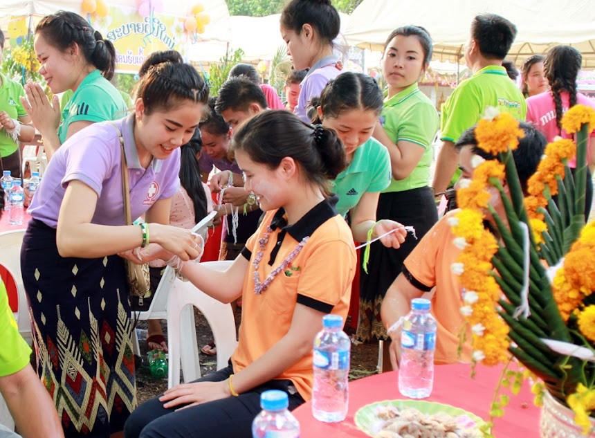 Tết của người Lào trong mắt du khách quốc tế