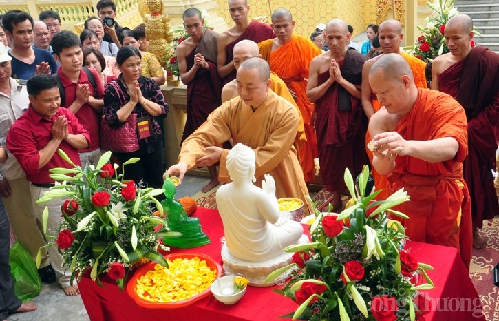 Du khách sẽ được tham dự Tết Chôl Chnăm Thmây tại Làng Văn hoá các dân tộc