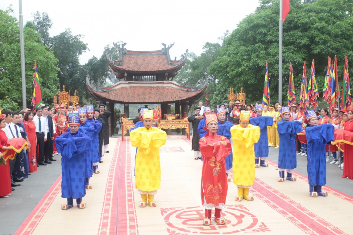 Phú Thọ: Trang nghiêm Lễ giỗ Đức Quốc Tổ Lạc Long Quân và dâng hương tưởng niệm Tổ Mẫu Âu Cơ