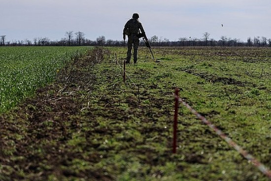 Chiến sự Nga-Ukraine hôm nay ngày 15/4/2024: Ukraine dự kiến tấn công cầu Crimea vào giữa tháng 7/2024