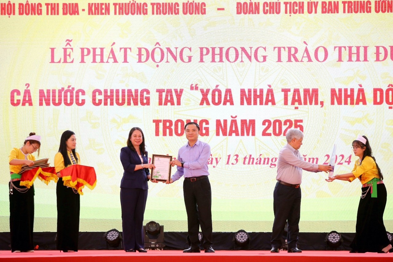 Petrovietnam ủng hộ 5 tỷ đồng cho phong trào