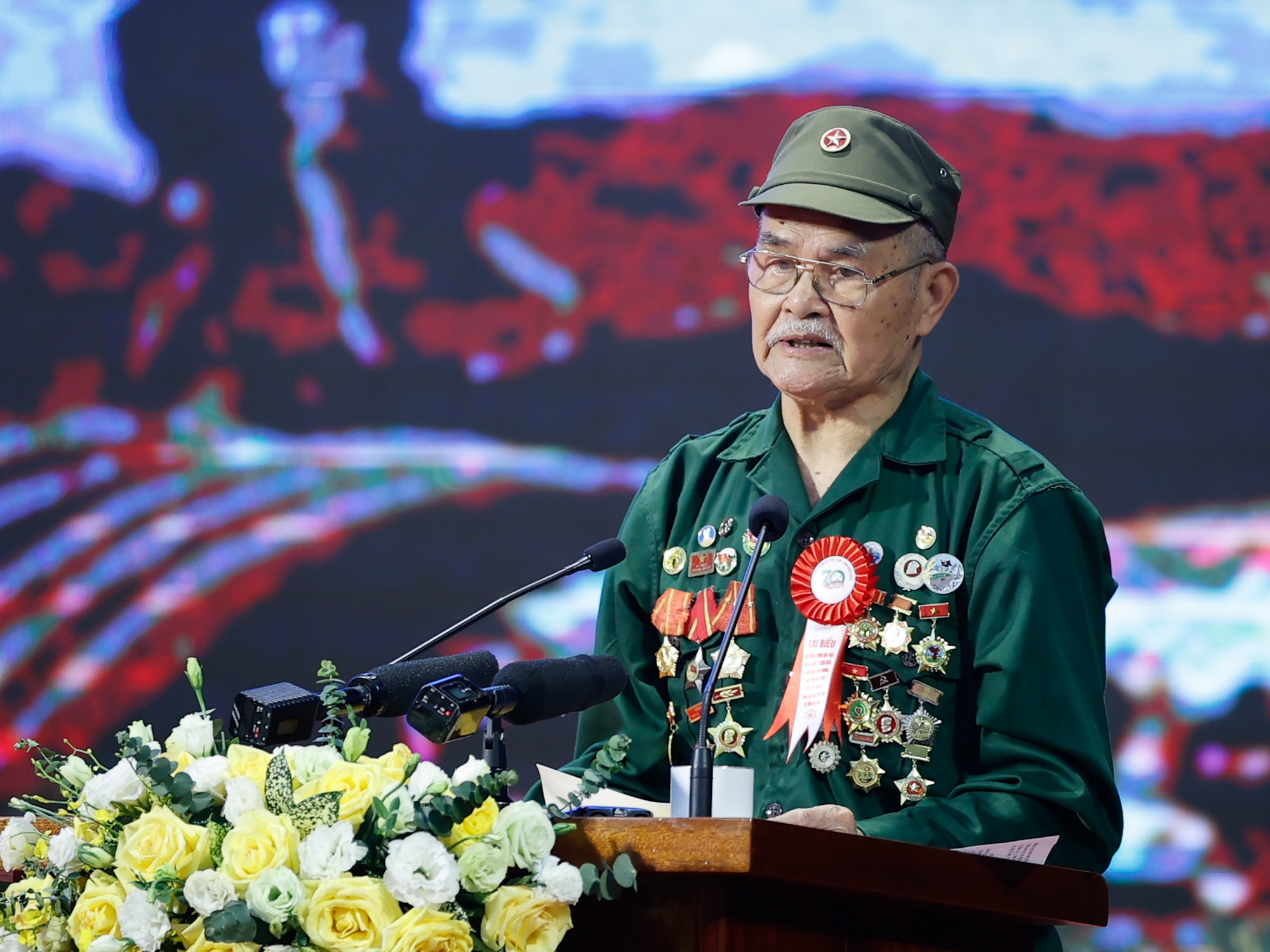 Thủ tướng: Không bao giờ quên những người làm nên "cột mốc vàng" lịch sử Điện Biên Phủ