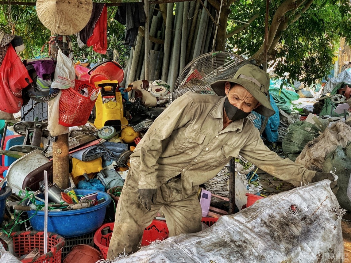 Dòng chảy xu thế, làng nghề truyền thống hóa ‘thủ phủ rác’