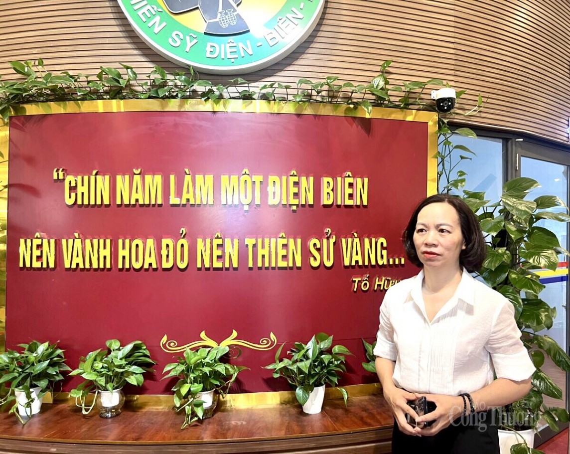 Hàng nghìn du khách ngỡ ngàng trước sự hoành tráng của bức tranh panorama về Chiến dịch Điện Biên Phủ Hàng nghìn du khách ngỡ ngàng trước sự hoành tráng của bức tranh panorama về Chiến dịch Điện Biên Phủ
