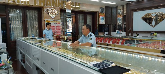 TP. Hồ Chí Minh: Đồng loạt kiểm tra các điểm kinh doanh vàng, phát hiện nhiều vi phạm