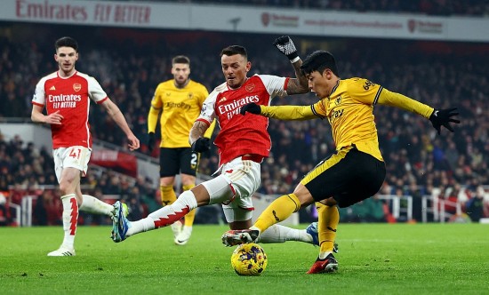 Lịch thi đấu trực tiếp vòng 34 Ngoại hạng Anh ngày 21/4: Wolves-Arsenal, Everton-Nottingham Forest, Aston Villa-Bournemouth, Crystal Palace-West Ham, Fulham-Liverpool