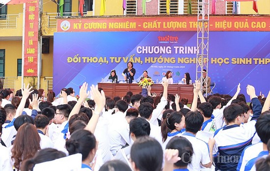 Hà Nội: Đối thoại, tư vấn hướng nghiệp về khối ngành Luật, Kinh tế