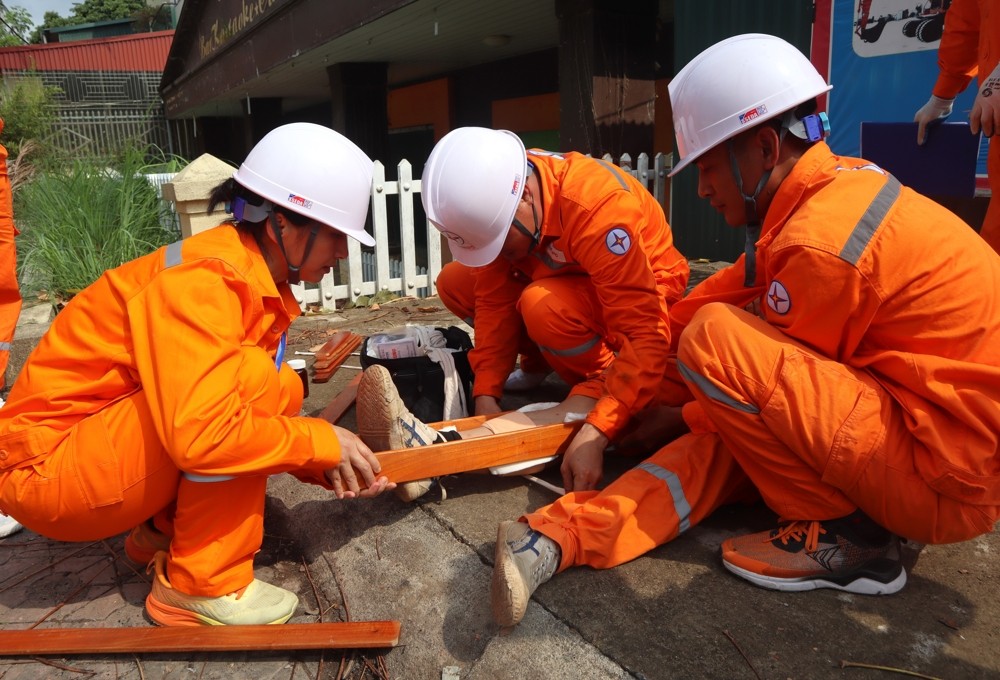 Lai Châu: Diễn tập phòng, chống thiên tai, chủ động xử lý tình huống sự cố lưới điện