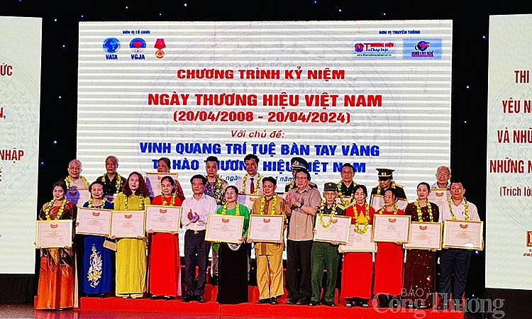 Tôn vinh các nghệ nhân quốc gia, trao danh hiệu “bàn tay vàng” 2024